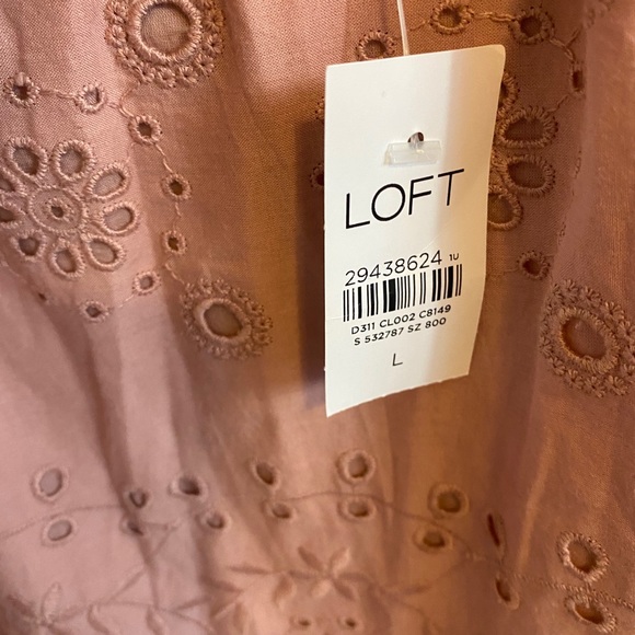 LOFT Eyelet Cropped Tank in Mauve - Picture 3 of 4